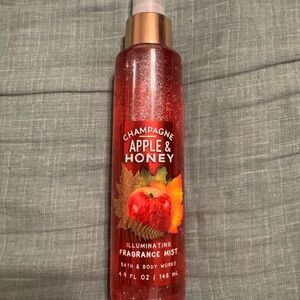 Bath & Body Works Champagne Apple & Honey Illuminating Fragrance Mist - Red